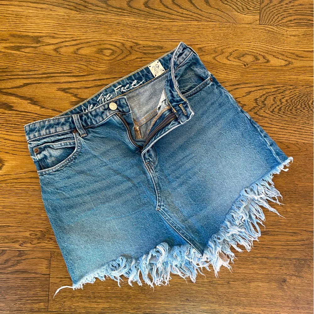 We The Free - Raw Edge Denim Skirt - Size 29